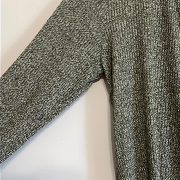 NWOT green wrap blouse - Picture 2 of 3